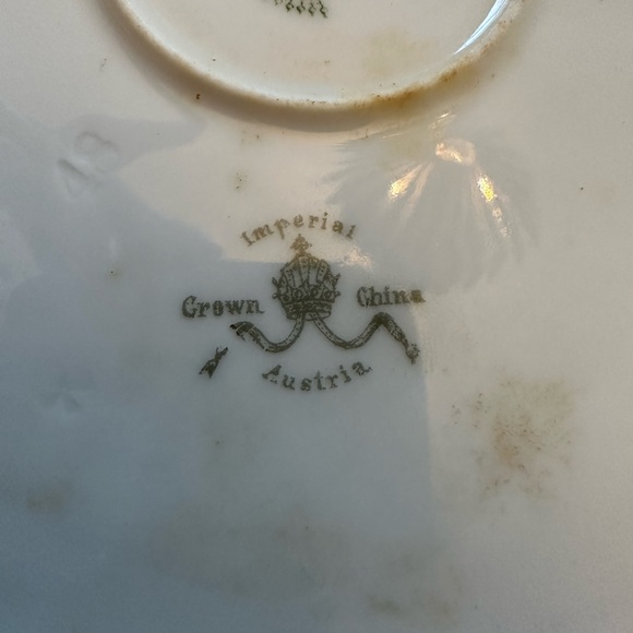 Imperial Crown China hand painted 10” plate - Picture 5 of 8